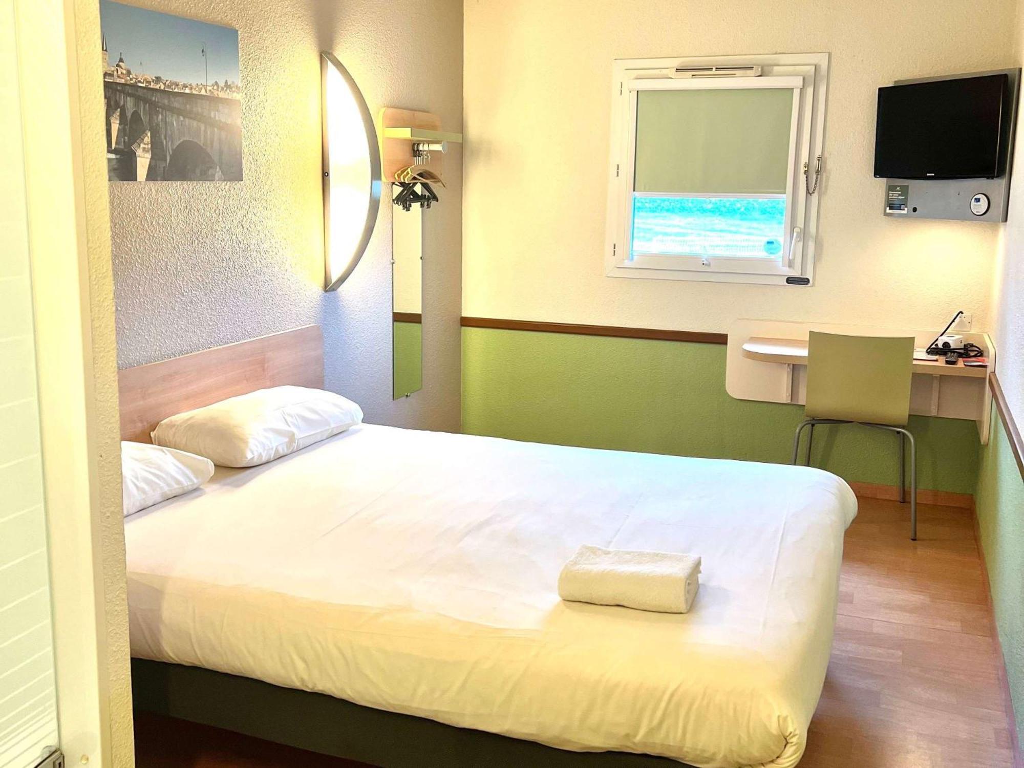 Hotel Ibis Budget Cosne Sur Loire Exteriér fotografie