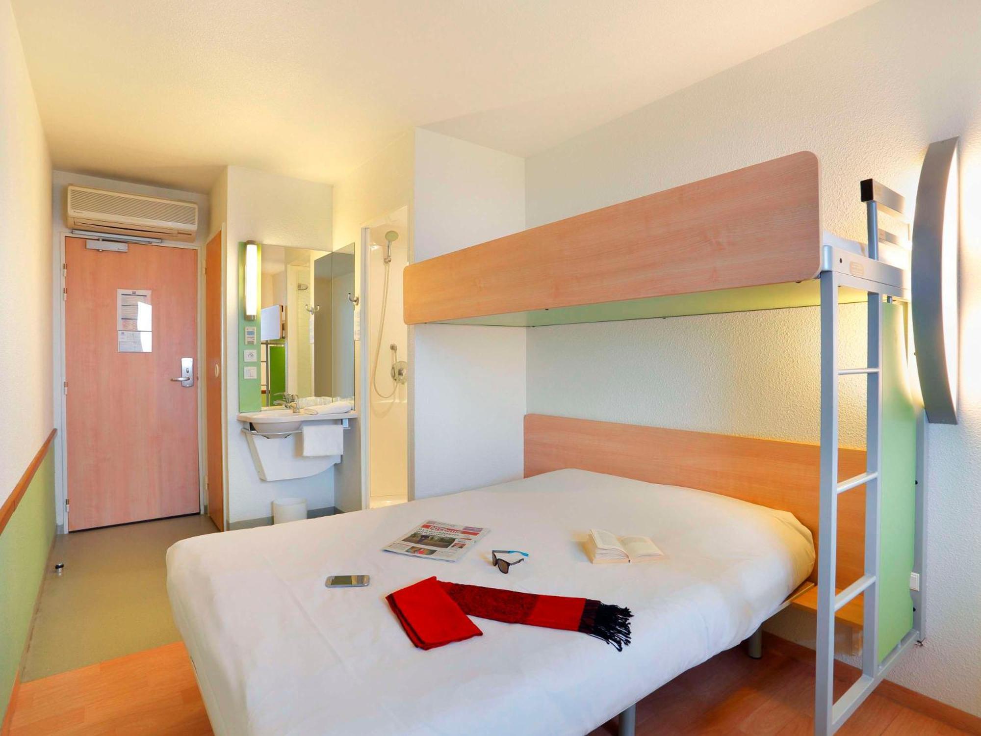 Hotel Ibis Budget Cosne Sur Loire Exteriér fotografie